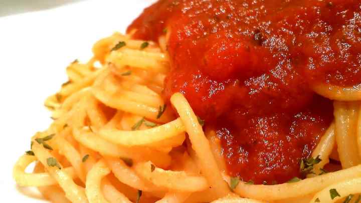 Як приготувати пасту з томатно-овочевим соусом